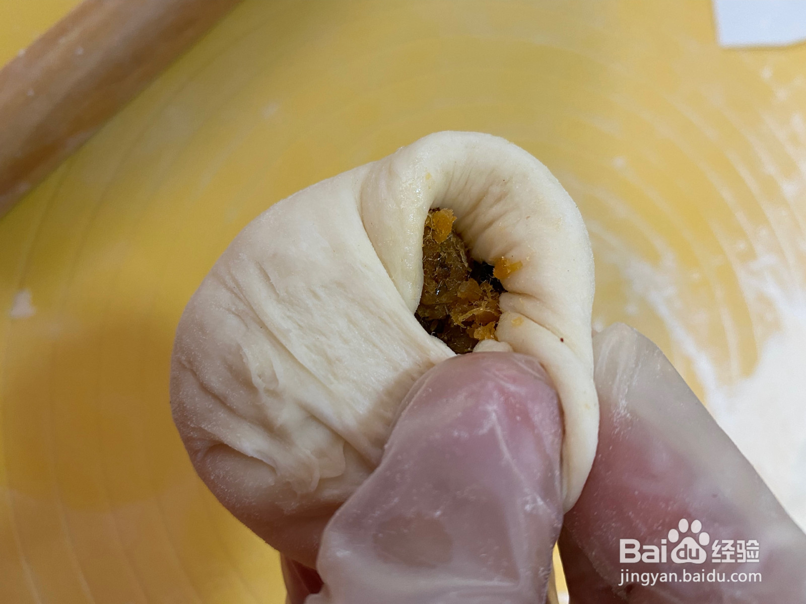 咸蛋黄海苔肉松小餐包的做法