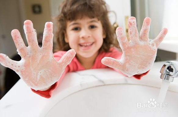 如何预防婴幼儿近视