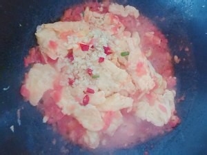 下饭炒鸡蛋的做法