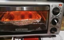怎么烹制一道美食培根卷肠 