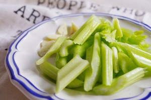 番茄杂蔬鳕鱼汤的做法