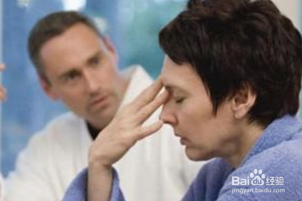 怎样缓解老年痴呆者紧张不安情绪