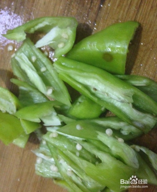 简单的豆角炒青椒怎么做