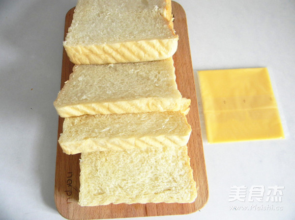 蔬菜鸡蛋三明治