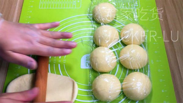 超松软牛奶面包