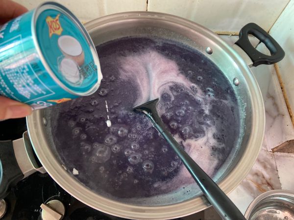 椰汁紫薯西米露