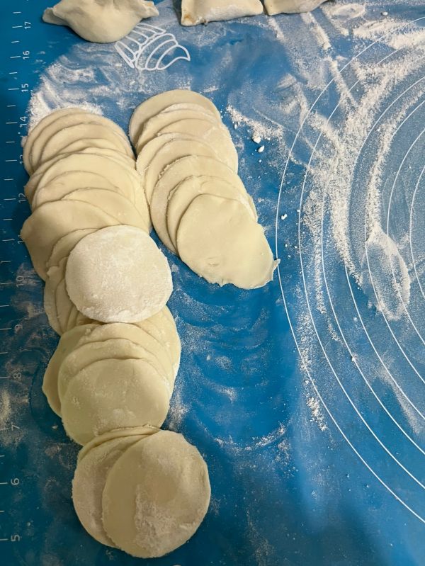 香菇胡萝卜猪肉馅饺子