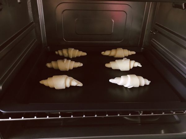 【培根可颂三明治】