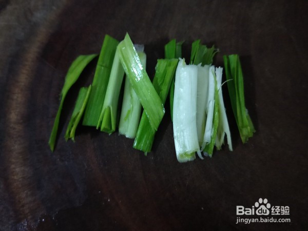 如何制作美味健康的红烧鲤鱼