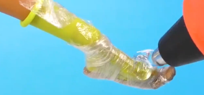 怎样给芭比制作一双水晶鞋