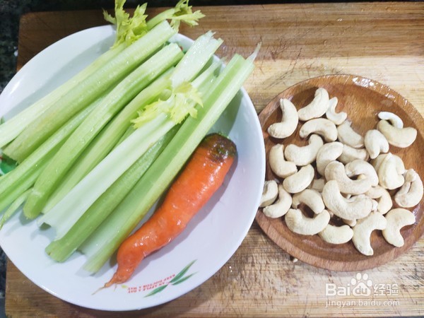 好吃的西芹炒腰果
