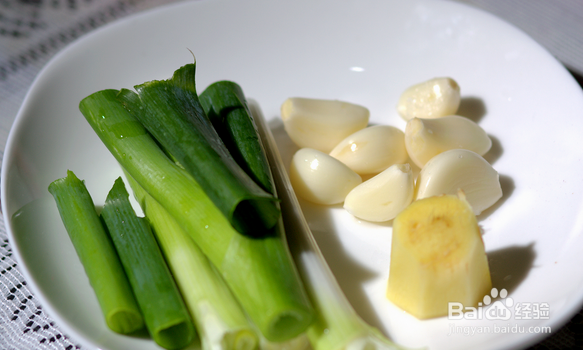 盛夏肥美时节——芫爆鱿鱼卷