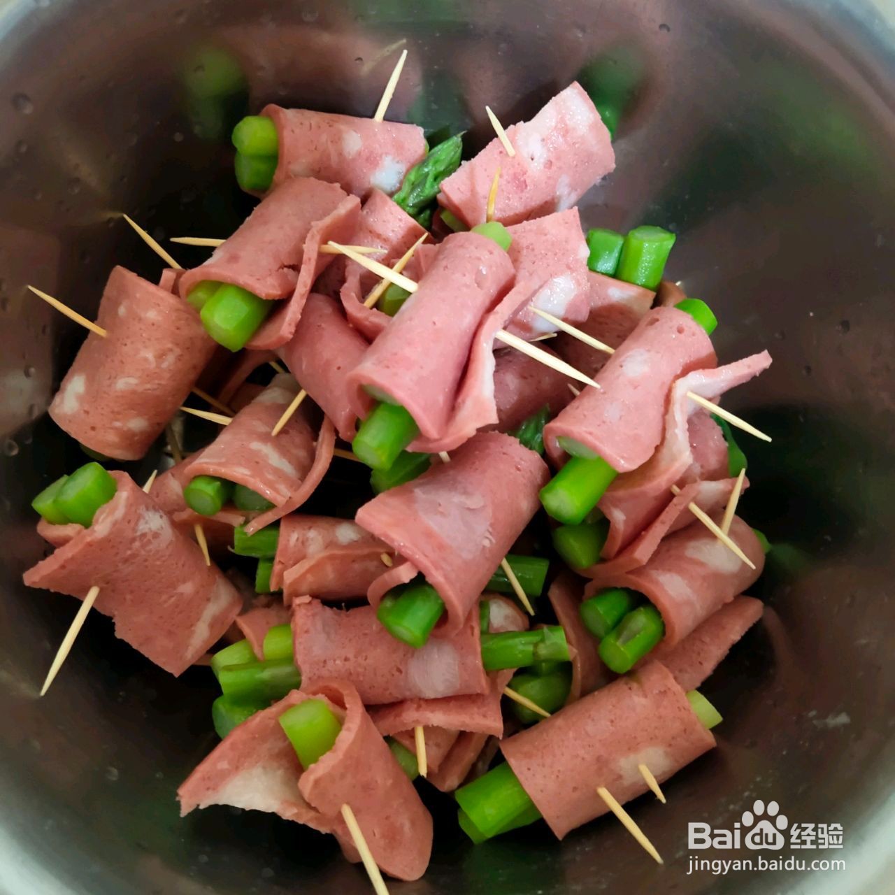 黄油香煎培根卷芦笋