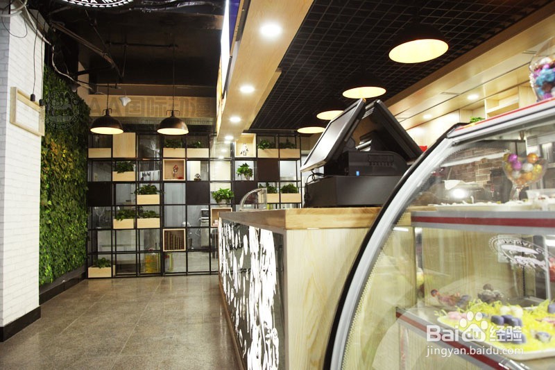 如何经营好动漫披萨店