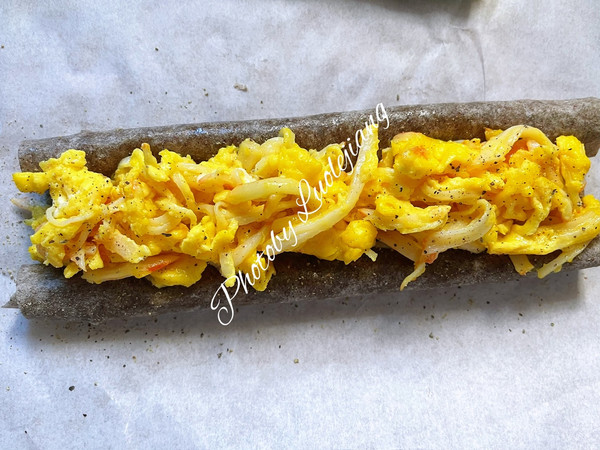 牛油果虾仁卷饼