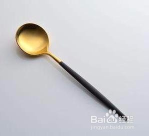 消除眼周暗沉浮肿的方法介绍