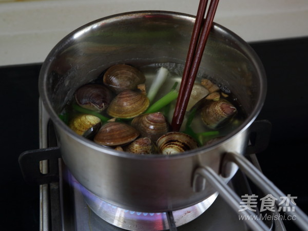 蛤蜊蒸蛋的做法