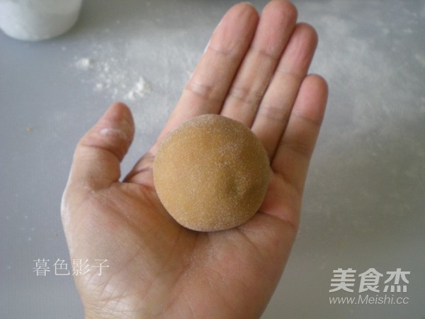 广式咸蛋黄月饼