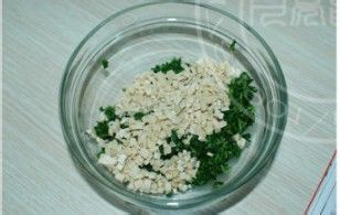 最经典也最春天--香干马兰头