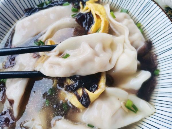 紫菜虾米鲜汤饺