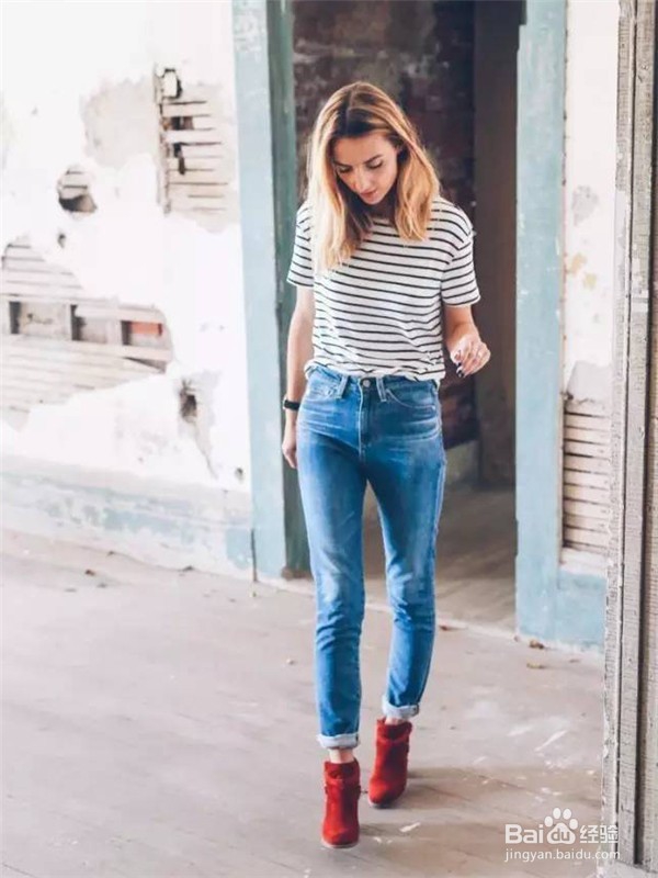 T恤+九分裤,普通女孩也能穿出时尚感!