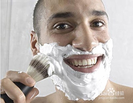 剃须膏与泡沫剃须膏的区别