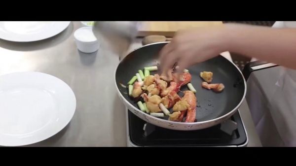 宫保加拿大龙虾丁