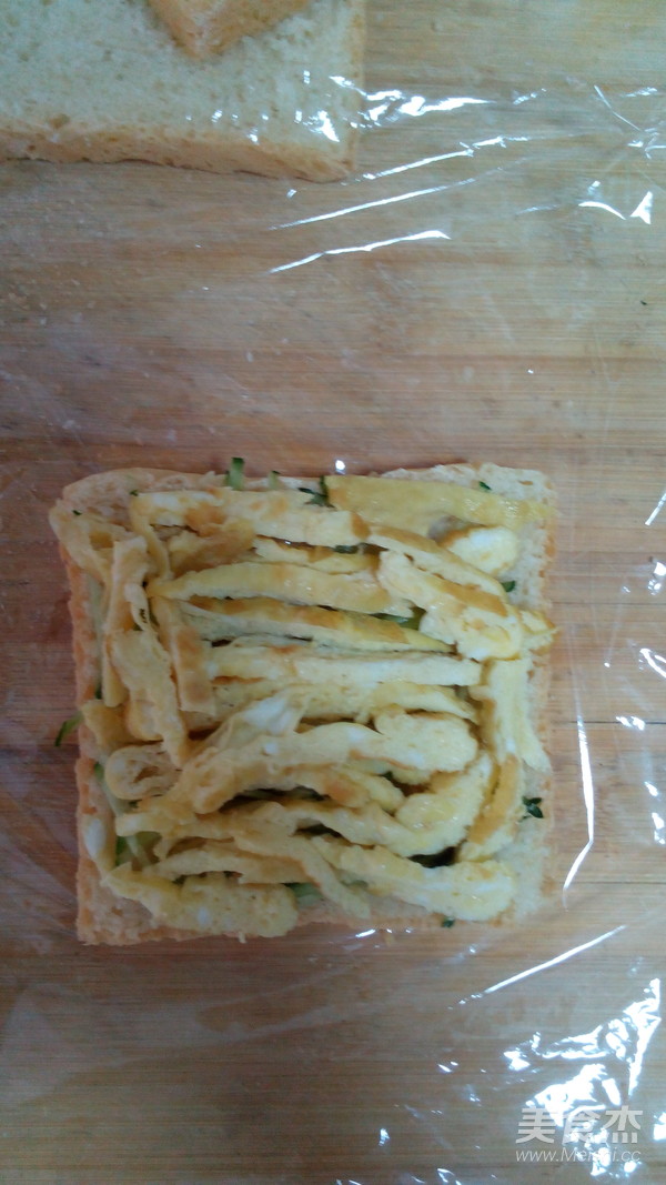 蔬菜三明治的做法