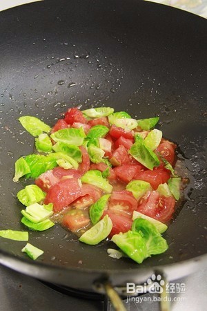 蕃茄包菜肉丸怎么做？番茄炒出纯正的酸味