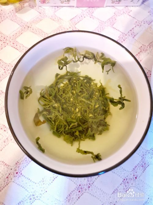 自己做绿茶蛤蜊花甲汤海鲜美食