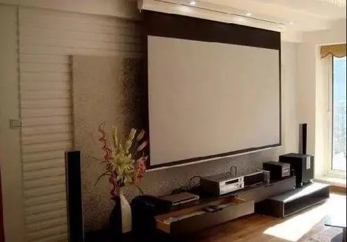 家用投影幕硬屏或软幕好