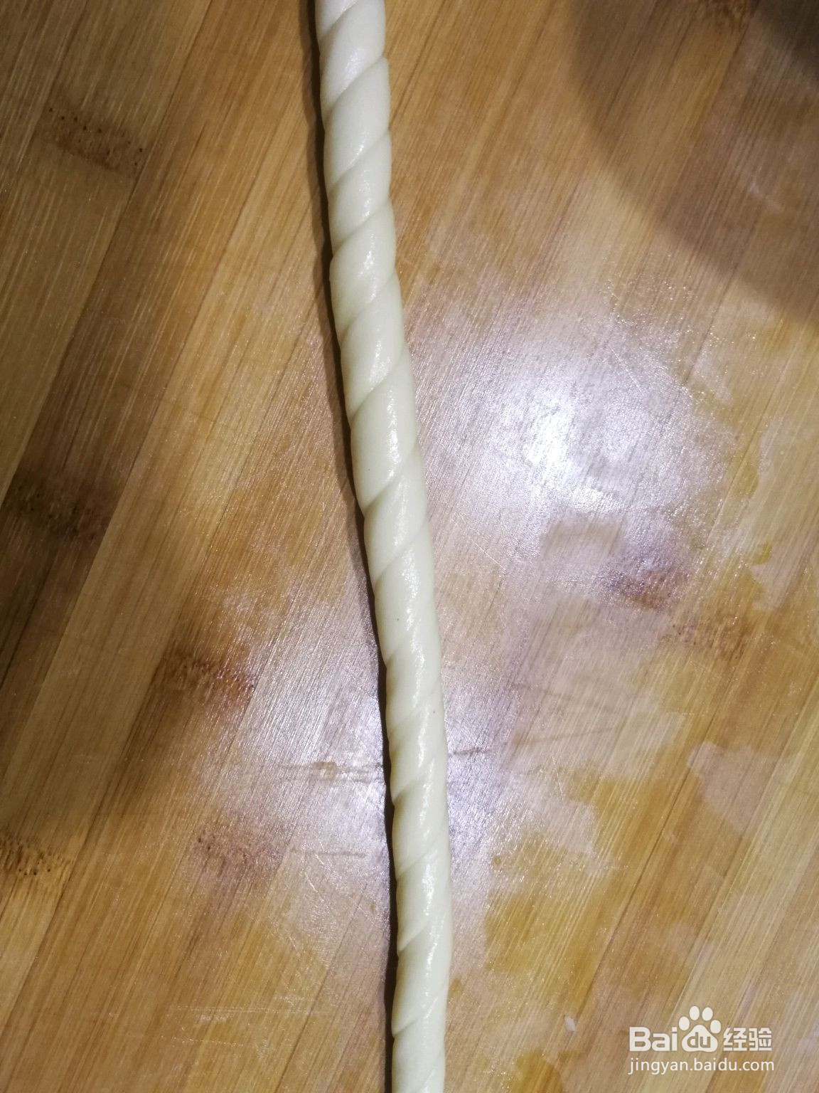 奶香蜂蜜麻花的做法