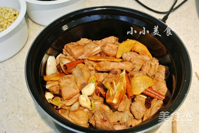 排骨炖黄豆海带