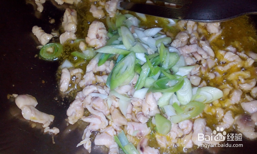 夏季爽口鸡丝炸酱面