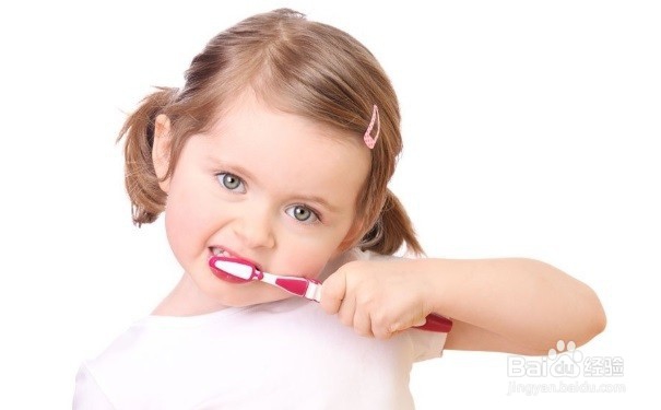 怎么刷牙牙齿会变白