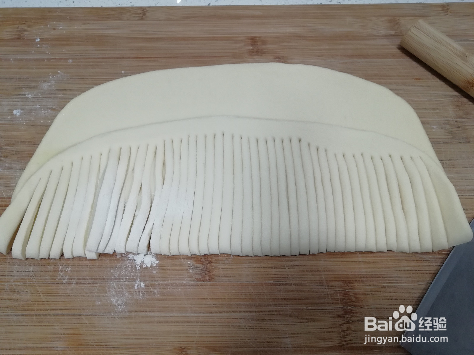 一次发酵的葱油花卷的做法