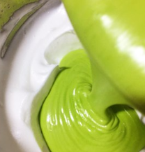 六寸菠菜汁戚风蛋糕的做法