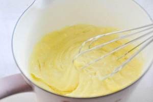 如何制作美味的蛋黄派