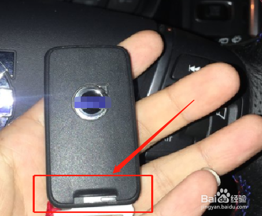 沃尔沃xc60车钥匙电池怎么更换