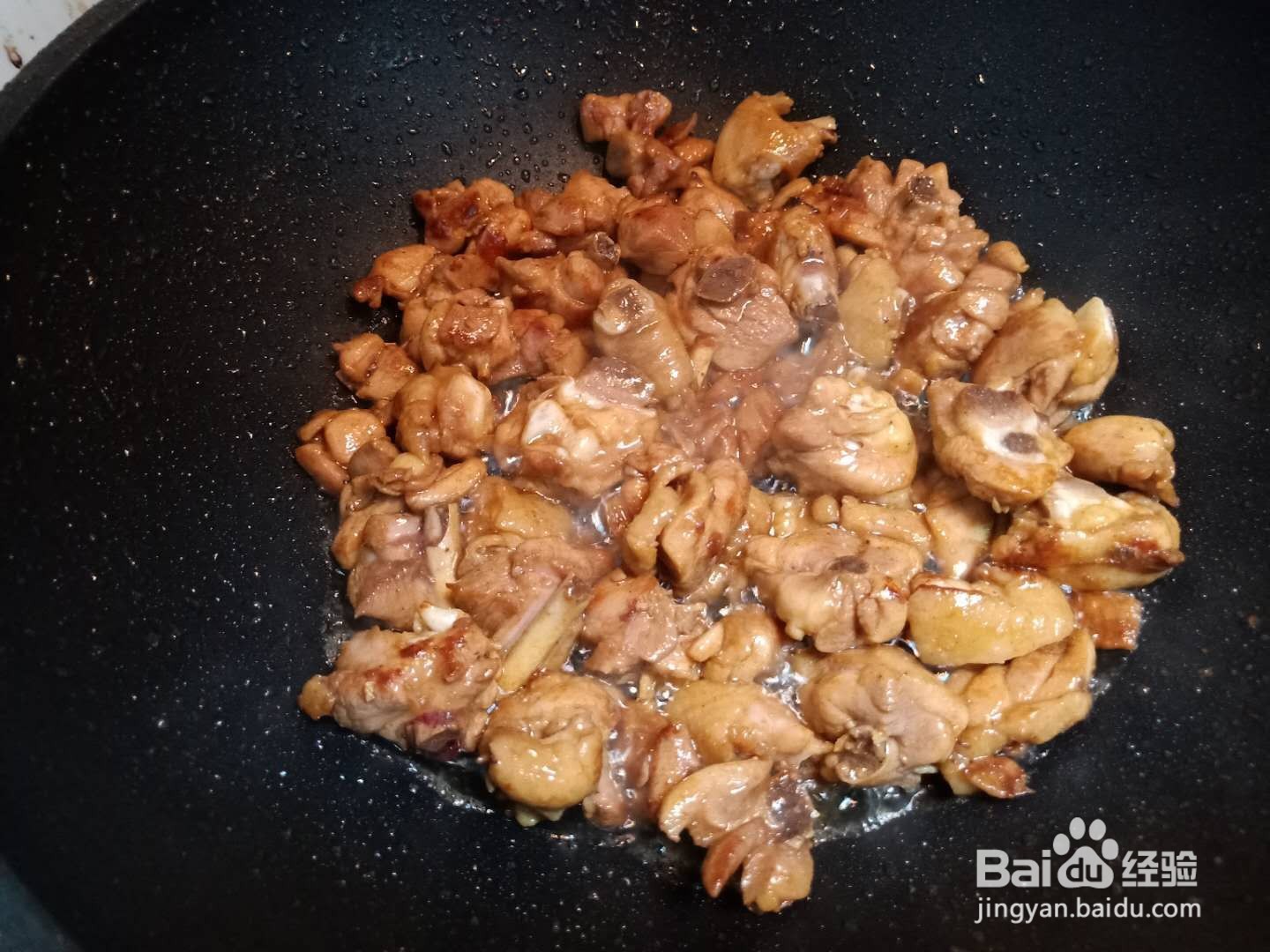 如何做出美味的鸡公煲