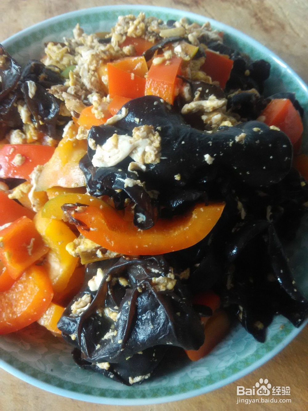 葱爆鸡蛋炒彩椒木耳