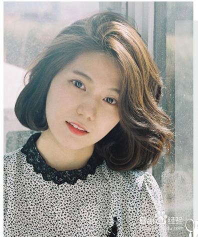 8款冬日治愈系女神发型，不可或缺的温暖卷发！