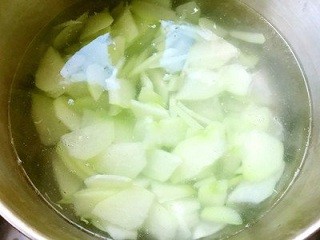 佛手瓜炒瘦肉片怎么做