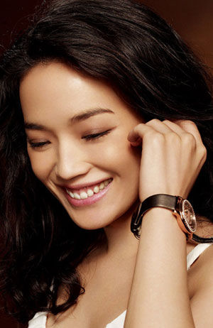 怎样打造干净又迷人的清纯派烟熏妆