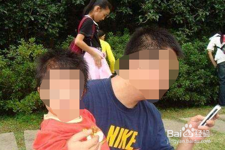 哪些情况下，家长看孩子不能玩手机呢？