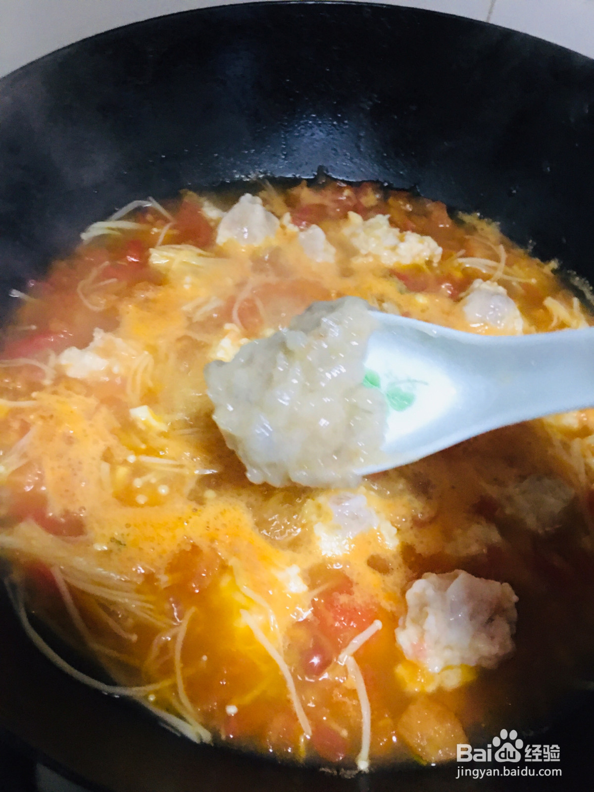 虾滑番茄菌菇汤的做法