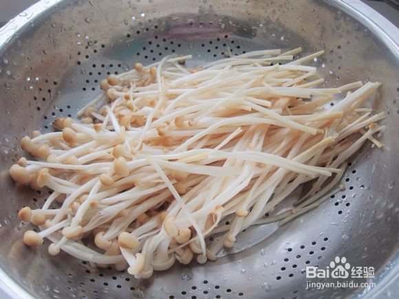金针菇黑木耳炒肉丝