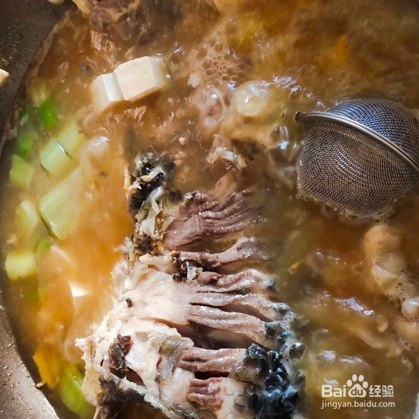 鲤鱼炖豆腐的做法