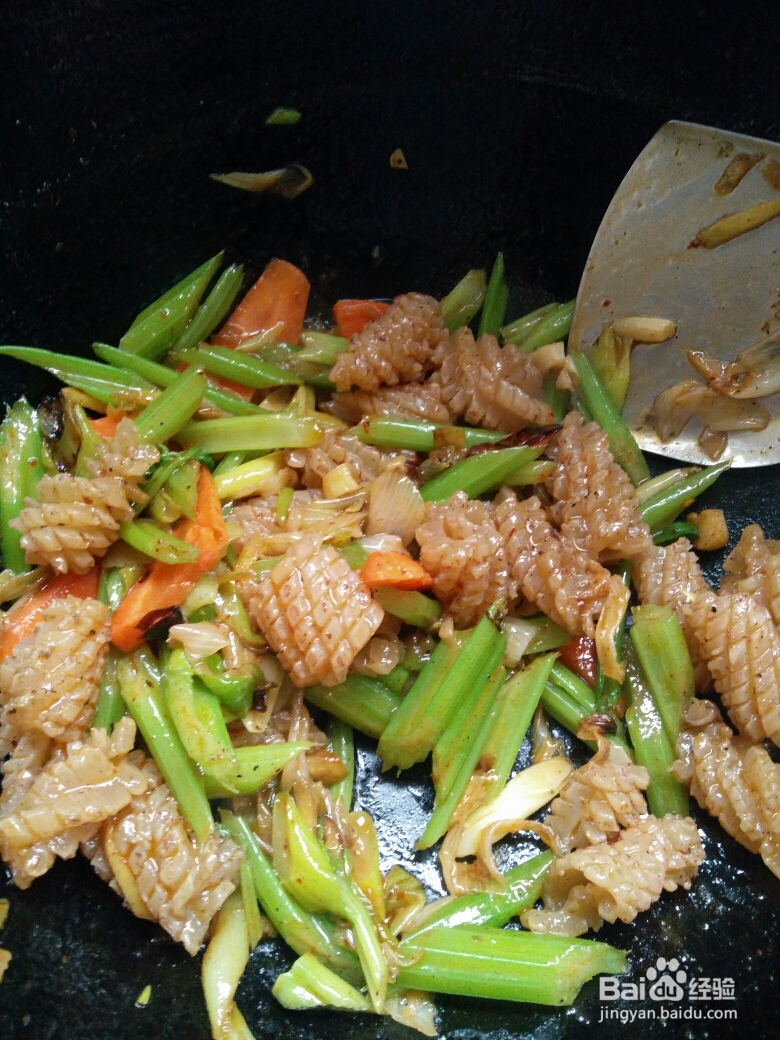 老厨师教你做西芹烧鱿鱼卷