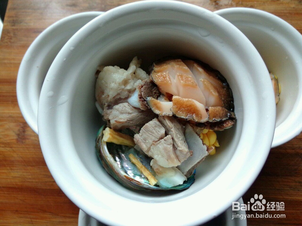 排骨炖鲍鱼的做法